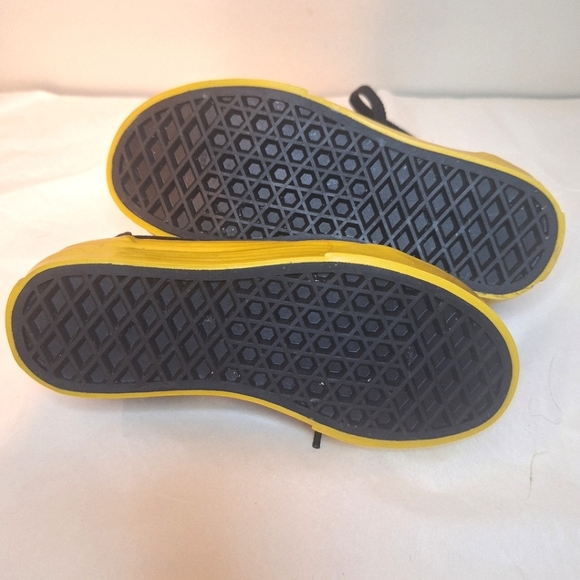 NWOT Vans X Harry Potter Kid's Golden Snitch Old Skool Trainers Black Gold 11.5 - Picture 7 of 7